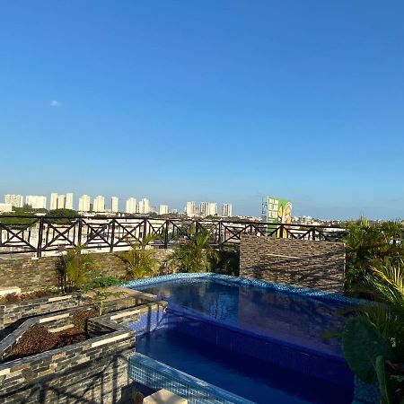Hotel Suites La Roca Cancun Bagian luar foto