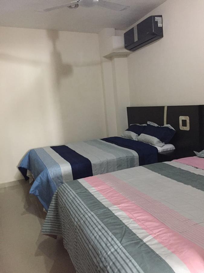 Hotel Suites La Roca Cancun Bagian luar foto