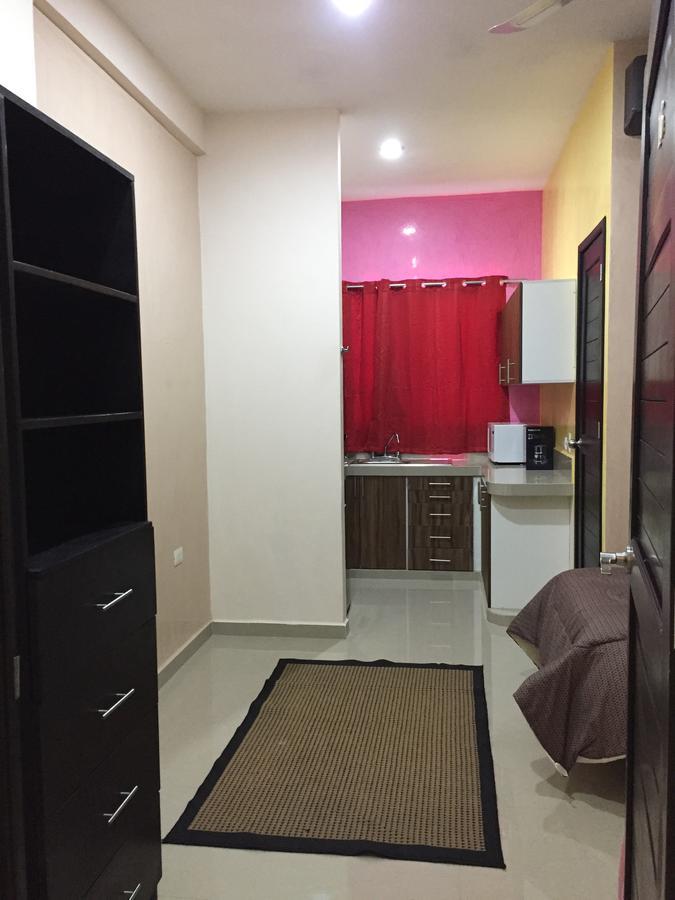 Hotel Suites La Roca Cancun Bagian luar foto