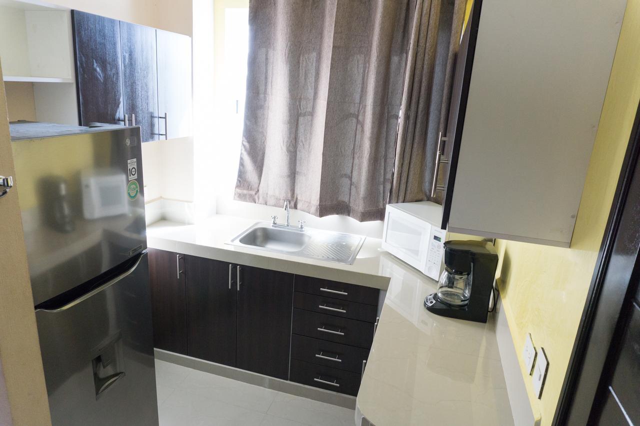 Hotel Suites La Roca Cancun Bagian luar foto
